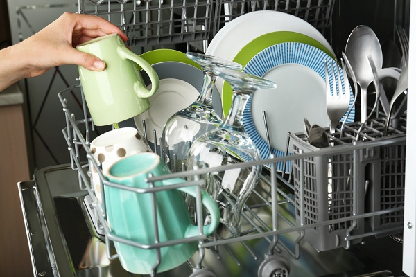 Spóroljon kiváló minőségű, szépséghibás mosogatógép beszerzésével!