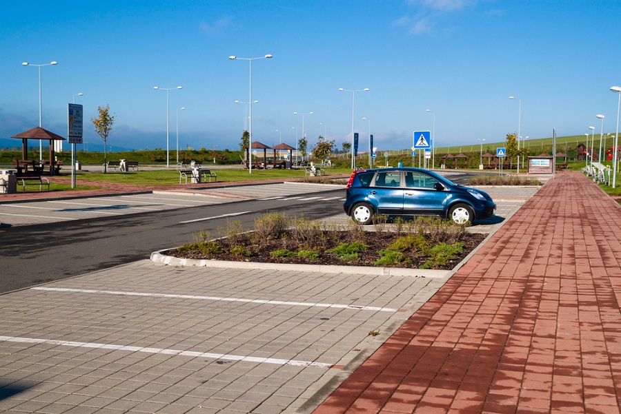 Parkoló építése egyszerűen és gyorsan? Bízza profikra!